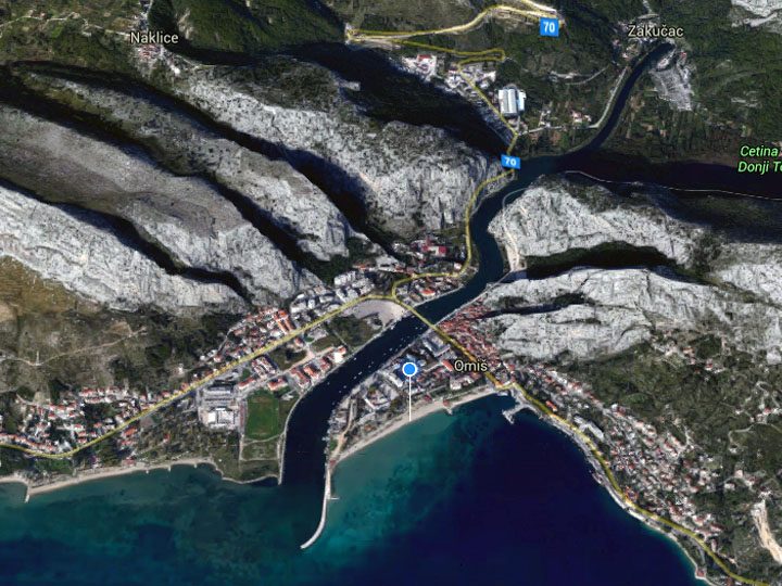 Town Omis position